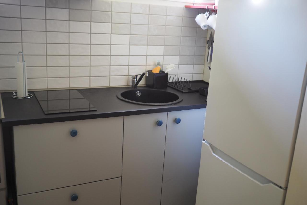 Brukshotellet Oeland - Vandrarhem Degerhamn Exterior foto